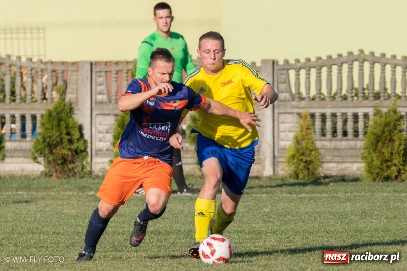 Zdjęcie w galerii na portalu naszraciborz.pl: Strzelanie rozpoczęli dopiero po przerwie. Adamowice pokonały Górki Śląskie wiadomości z regionu