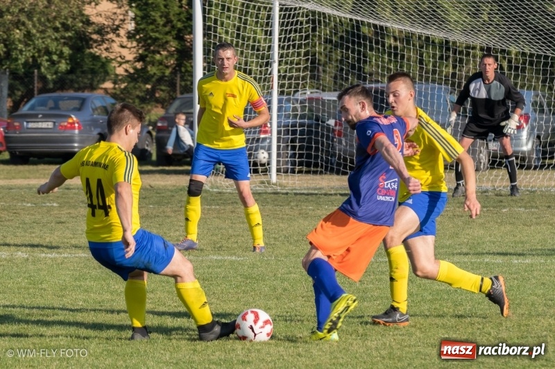 Zdjęcie w galerii na portalu naszraciborz.pl: Strzelanie rozpoczęli dopiero po przerwie. Adamowice pokonały Górki Śląskie wiadomości z regionu