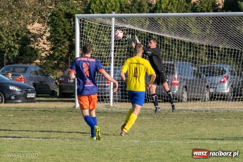 Zdjęcie w galerii na portalu naszraciborz.pl: Strzelanie rozpoczęli dopiero po przerwie. Adamowice pokonały Górki Śląskie wiadomości z regionu