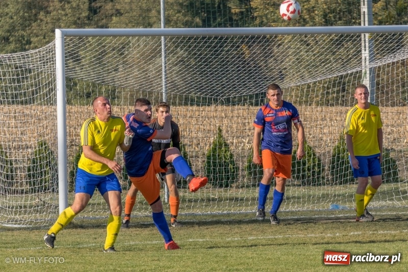 Zdjęcie w galerii na portalu naszraciborz.pl: Strzelanie rozpoczęli dopiero po przerwie. Adamowice pokonały Górki Śląskie wiadomości z regionu