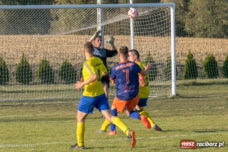 Zdjęcie w galerii na portalu naszraciborz.pl: Strzelanie rozpoczęli dopiero po przerwie. Adamowice pokonały Górki Śląskie wiadomości z regionu