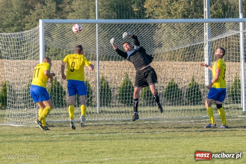Zdjęcie w galerii na portalu naszraciborz.pl: Strzelanie rozpoczęli dopiero po przerwie. Adamowice pokonały Górki Śląskie wiadomości z regionu