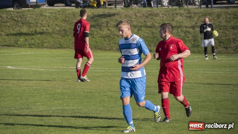 Zdjęcie w galerii na portalu naszraciborz.pl: Starcie Raszczyc i Zawady Książęcej na remis wiadomości z regionu