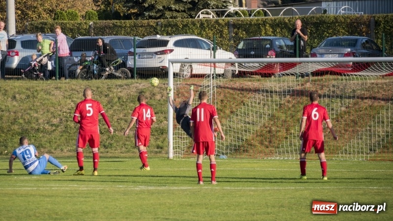 Zdjęcie w galerii na portalu naszraciborz.pl: Starcie Raszczyc i Zawady Książęcej na remis wiadomości z regionu