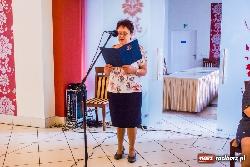 Zdjęcie w galerii na portalu naszraciborz.pl: Odznaki dla zasłużonych, czyli Dzień Seniora w Raciborzu wiadomości z regionu