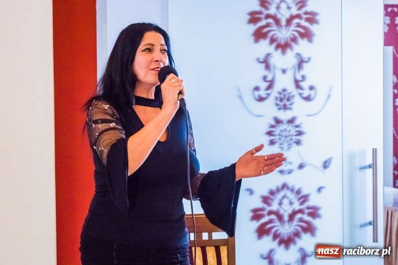 Zdjęcie w galerii na portalu naszraciborz.pl: Odznaki dla zasłużonych, czyli Dzień Seniora w Raciborzu wiadomości z regionu