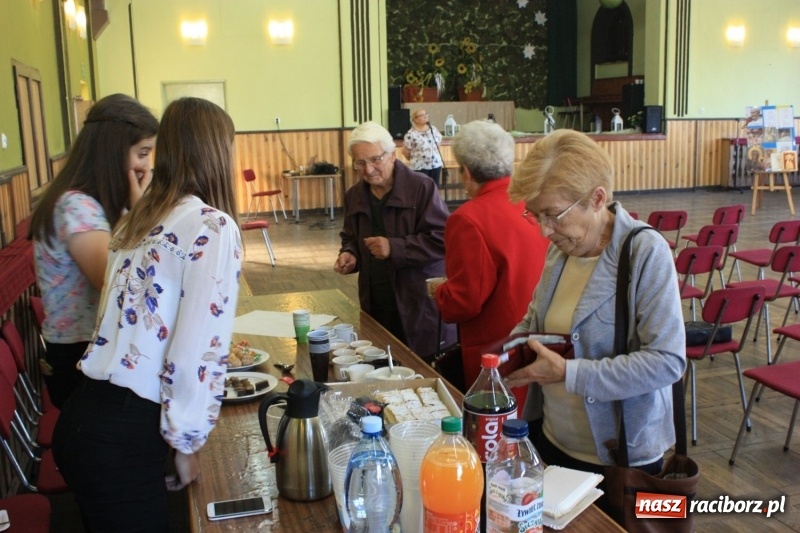 Zdjęcie w galerii na portalu naszraciborz.pl: W Borucinie obchodzono XVIII Dzień Papieski wiadomości z regionu