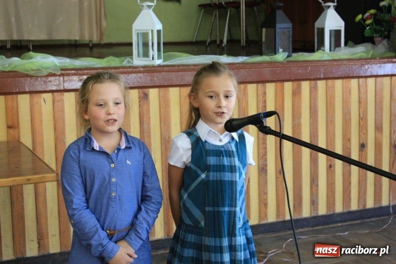 Zdjęcie w galerii na portalu naszraciborz.pl: W Borucinie obchodzono XVIII Dzień Papieski wiadomości z regionu