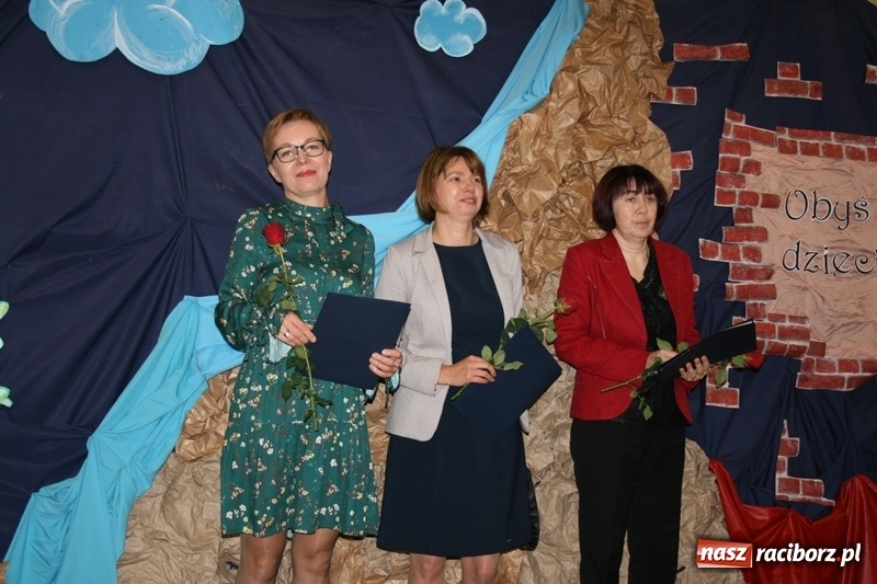 Zdjęcie w galerii na portalu naszraciborz.pl: Święto Edukacji Narodowej w raciborskim Ekonomiku wiadomości z regionu