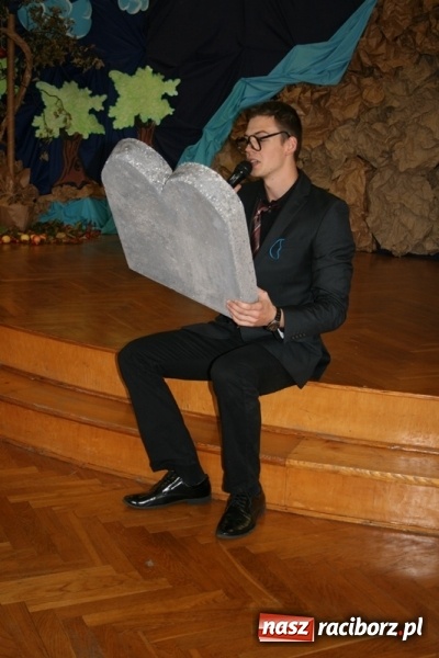 Zdjęcie w galerii na portalu naszraciborz.pl: Święto Edukacji Narodowej w raciborskim Ekonomiku wiadomości z regionu