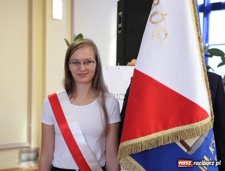 Zdjęcie w galerii na portalu naszraciborz.pl: Święto Edukacji Narodowej w raciborskim Ekonomiku wiadomości z regionu