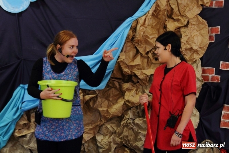 Zdjęcie w galerii na portalu naszraciborz.pl: Święto Edukacji Narodowej w raciborskim Ekonomiku wiadomości z regionu