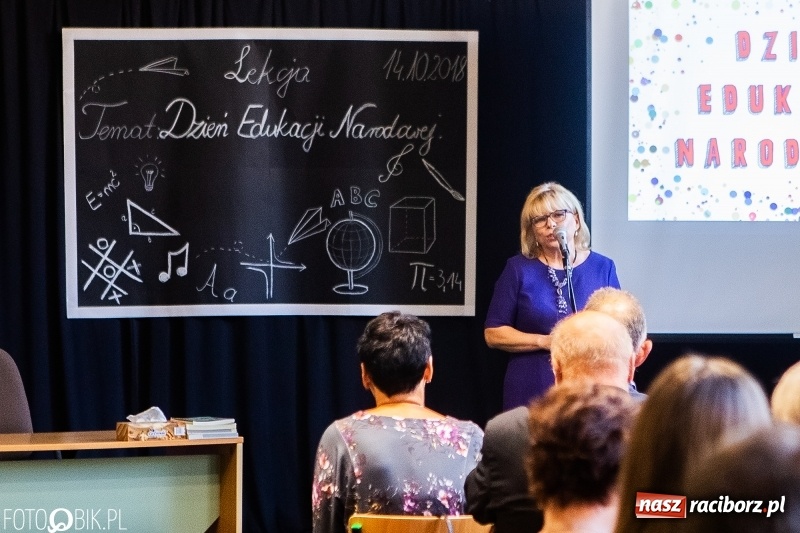 Zdjęcie w galerii na portalu naszraciborz.pl: Miejska oświata świętowała w SP 4  wiadomości z regionu