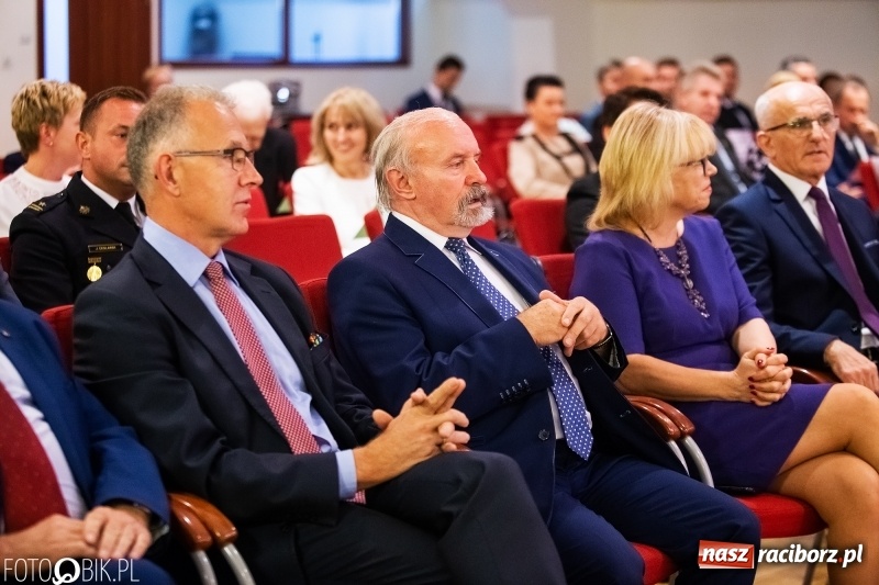 Zdjęcie w galerii na portalu naszraciborz.pl: Powiatowe obchody Dnia Edukacji Narodowej  wiadomości z regionu