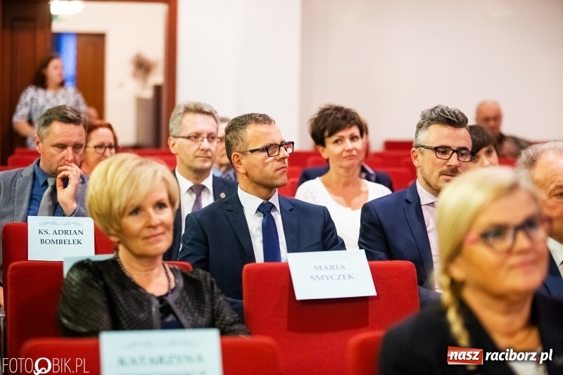 Zdjęcie w galerii na portalu naszraciborz.pl: Powiatowe obchody Dnia Edukacji Narodowej  wiadomości z regionu