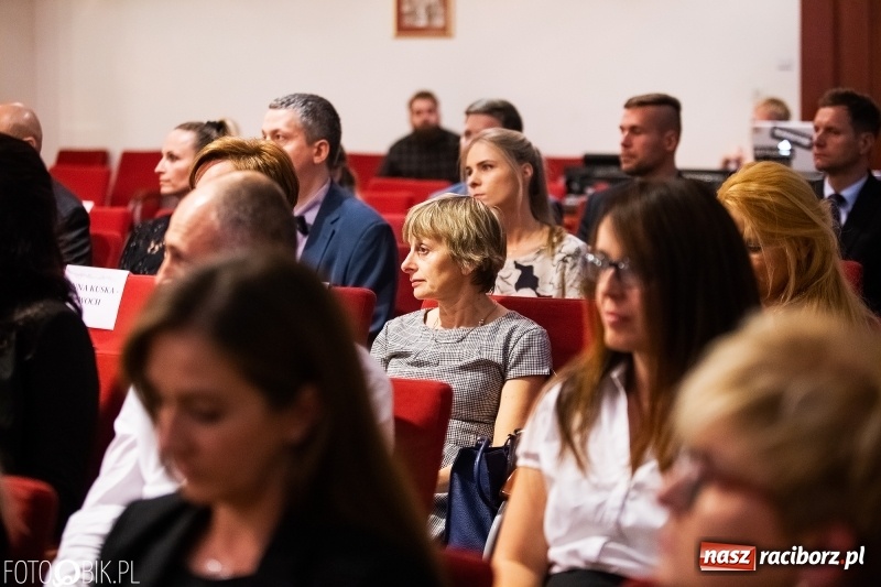 Zdjęcie w galerii na portalu naszraciborz.pl: Powiatowe obchody Dnia Edukacji Narodowej  wiadomości z regionu