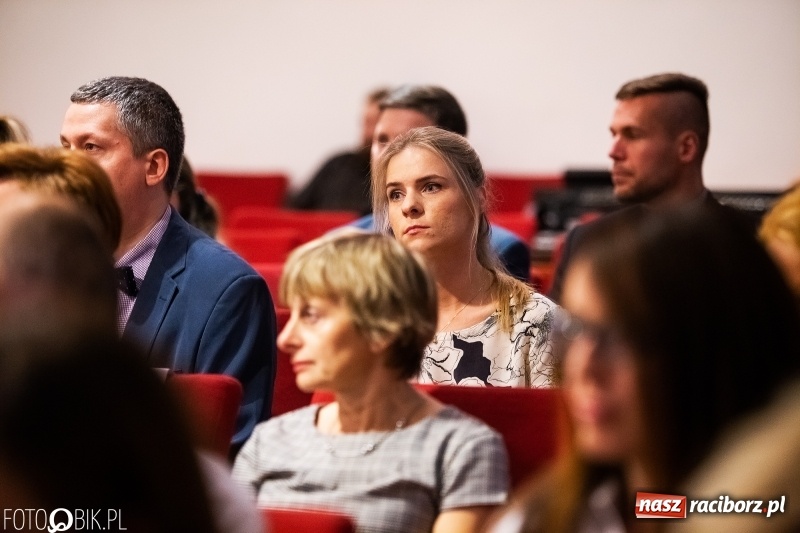 Zdjęcie w galerii na portalu naszraciborz.pl: Powiatowe obchody Dnia Edukacji Narodowej  wiadomości z regionu