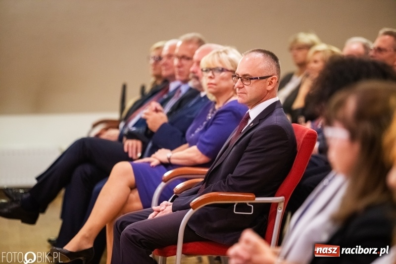 Zdjęcie w galerii na portalu naszraciborz.pl: Powiatowe obchody Dnia Edukacji Narodowej  wiadomości z regionu