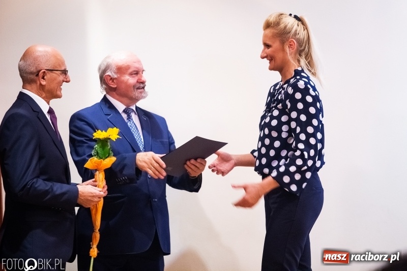 Zdjęcie w galerii na portalu naszraciborz.pl: Powiatowe obchody Dnia Edukacji Narodowej  wiadomości z regionu