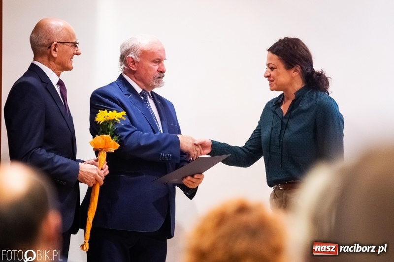 Zdjęcie w galerii na portalu naszraciborz.pl: Powiatowe obchody Dnia Edukacji Narodowej  wiadomości z regionu