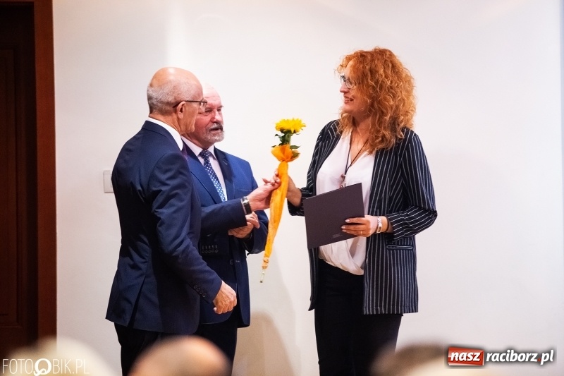 Zdjęcie w galerii na portalu naszraciborz.pl: Powiatowe obchody Dnia Edukacji Narodowej  wiadomości z regionu