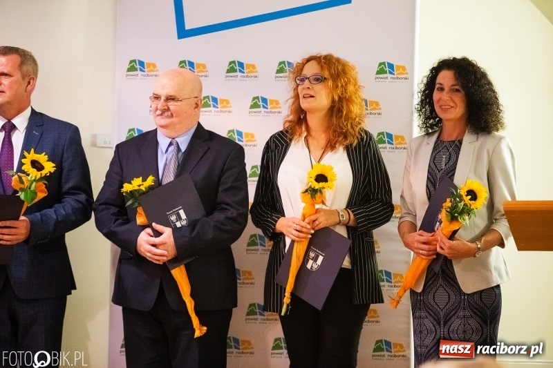 Zdjęcie w galerii na portalu naszraciborz.pl: Powiatowe obchody Dnia Edukacji Narodowej  wiadomości z regionu