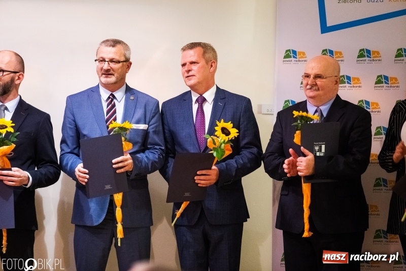 Zdjęcie w galerii na portalu naszraciborz.pl: Powiatowe obchody Dnia Edukacji Narodowej  wiadomości z regionu