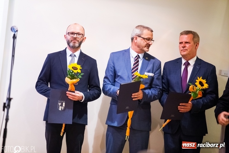 Zdjęcie w galerii na portalu naszraciborz.pl: Powiatowe obchody Dnia Edukacji Narodowej  wiadomości z regionu