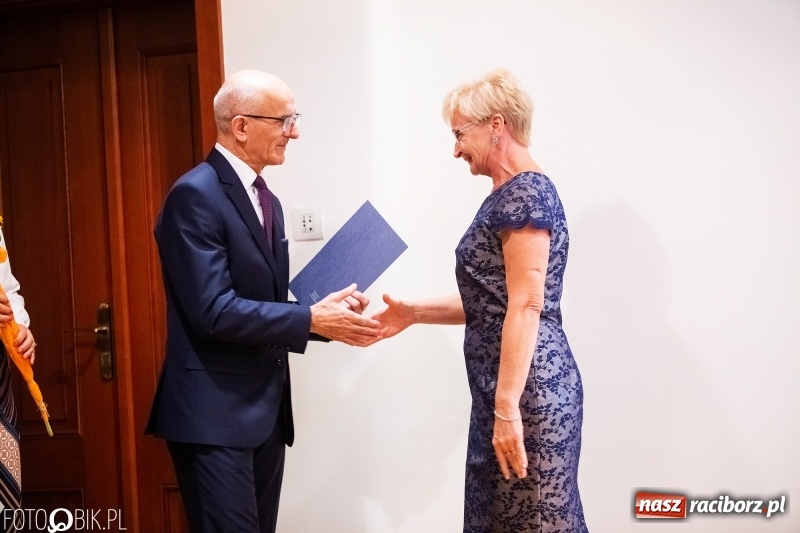 Zdjęcie w galerii na portalu naszraciborz.pl: Powiatowe obchody Dnia Edukacji Narodowej  wiadomości z regionu