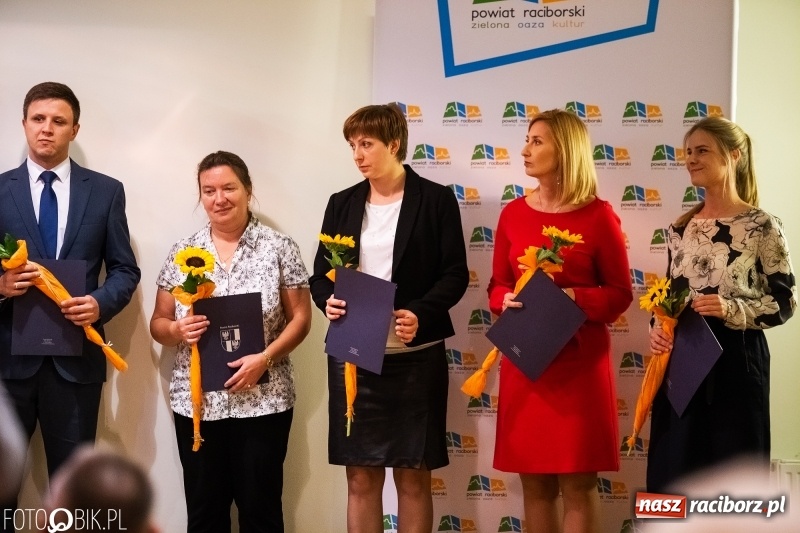 Zdjęcie w galerii na portalu naszraciborz.pl: Powiatowe obchody Dnia Edukacji Narodowej  wiadomości z regionu