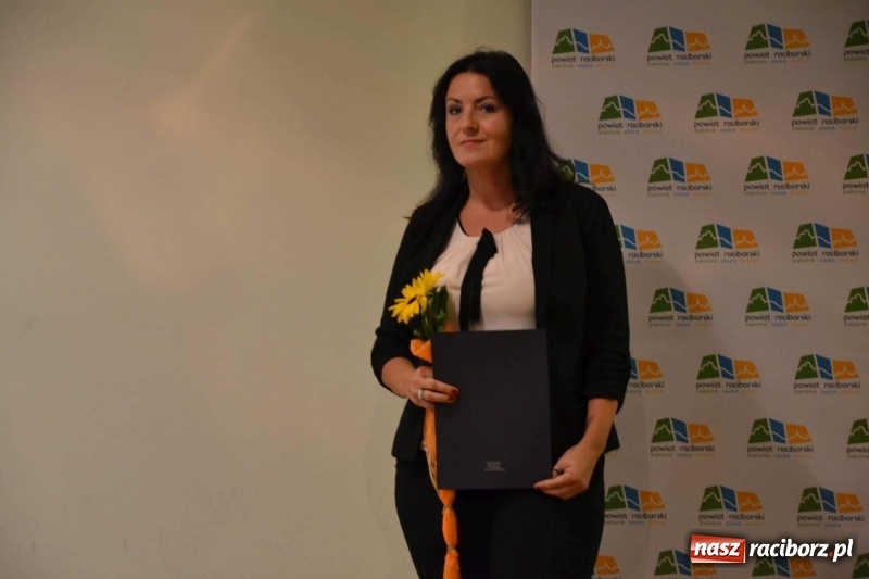 Zdjęcie w galerii na portalu naszraciborz.pl: Powiatowe obchody Dnia Edukacji Narodowej  wiadomości z regionu