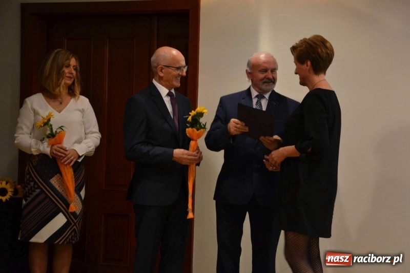 Zdjęcie w galerii na portalu naszraciborz.pl: Powiatowe obchody Dnia Edukacji Narodowej  wiadomości z regionu