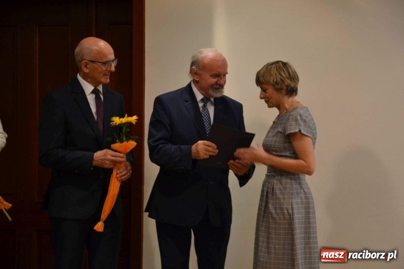 Zdjęcie w galerii na portalu naszraciborz.pl: Powiatowe obchody Dnia Edukacji Narodowej  wiadomości z regionu