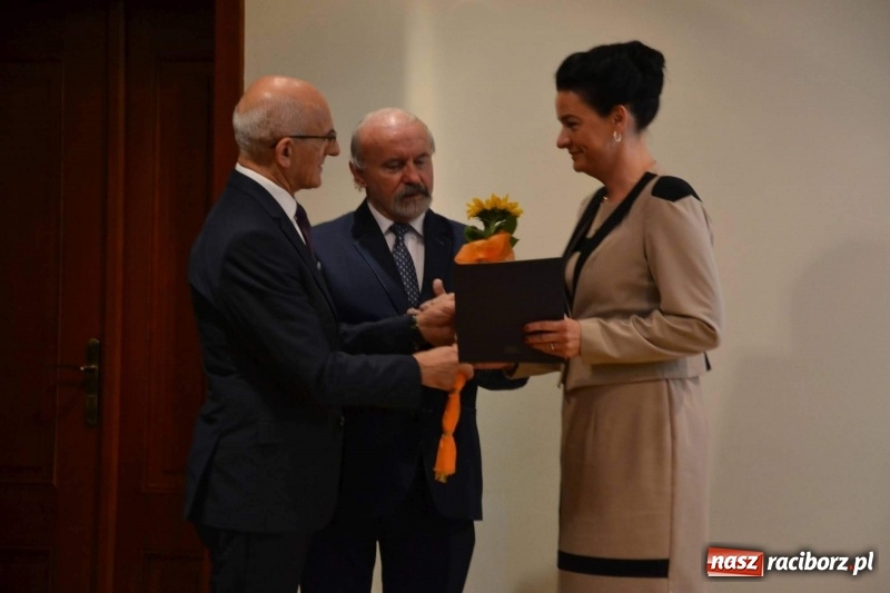 Zdjęcie w galerii na portalu naszraciborz.pl: Powiatowe obchody Dnia Edukacji Narodowej  wiadomości z regionu