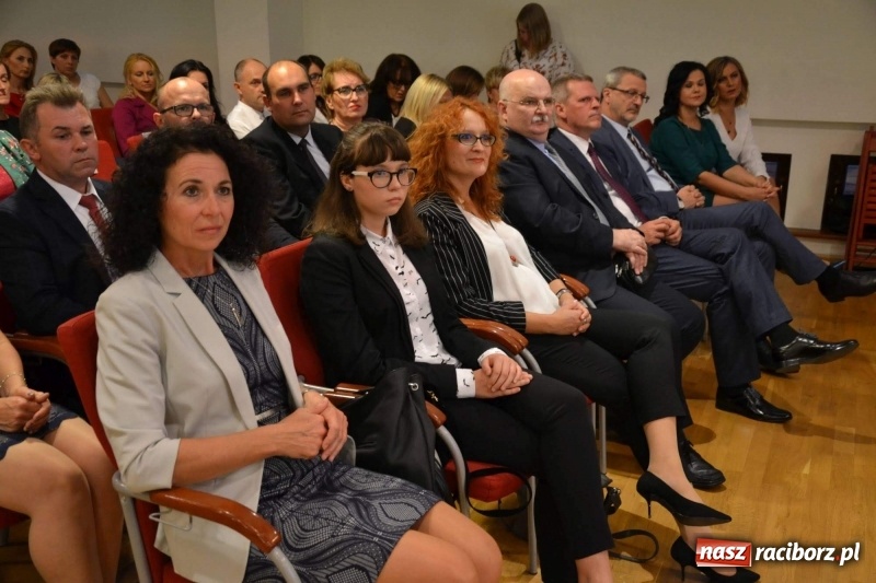 Zdjęcie w galerii na portalu naszraciborz.pl: Powiatowe obchody Dnia Edukacji Narodowej  wiadomości z regionu