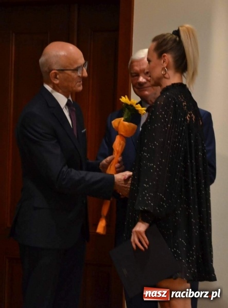 Zdjęcie w galerii na portalu naszraciborz.pl: Powiatowe obchody Dnia Edukacji Narodowej  wiadomości z regionu