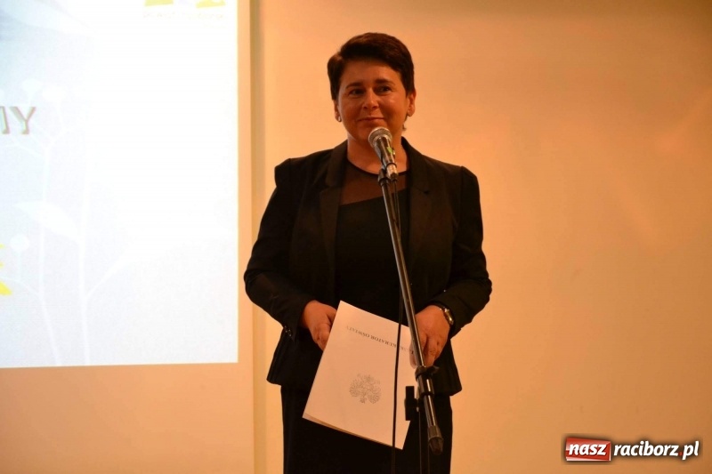 Zdjęcie w galerii na portalu naszraciborz.pl: Powiatowe obchody Dnia Edukacji Narodowej  wiadomości z regionu