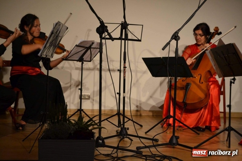 Zdjęcie w galerii na portalu naszraciborz.pl: Powiatowe obchody Dnia Edukacji Narodowej  wiadomości z regionu