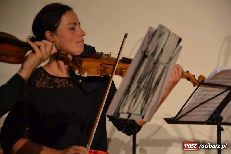 Zdjęcie w galerii na portalu naszraciborz.pl: Powiatowe obchody Dnia Edukacji Narodowej  wiadomości z regionu