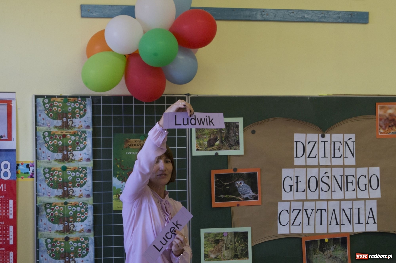 Zdjęcie w galerii na portalu naszraciborz.pl: Dzień Głośnego Czytania w szkole w Babicach wiadomości z regionu