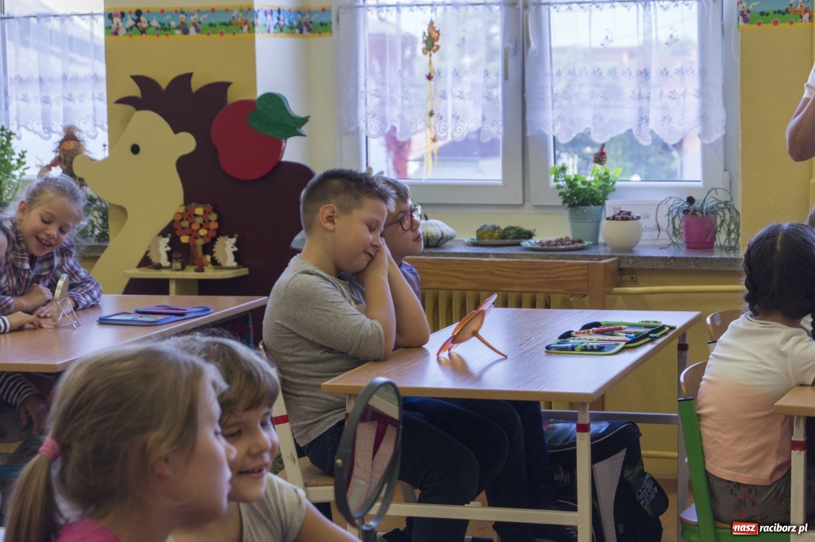 Zdjęcie w galerii na portalu naszraciborz.pl: Dzień Głośnego Czytania w szkole w Babicach wiadomości z regionu