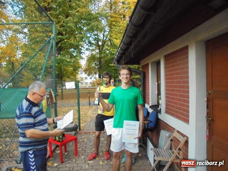 Zdjęcie w galerii na portalu naszraciborz.pl: Wojciech Rybiński zwycięzcą tenisowego turnieju Masters 2018 wiadomości z regionu