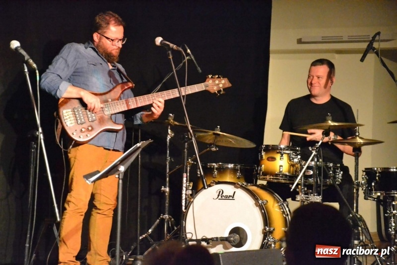 Zdjęcie w galerii na portalu naszraciborz.pl: Grażyna Łobaszewska - 40 lat na scenie - koncert na Zamku Piastowskim wiadomości z regionu