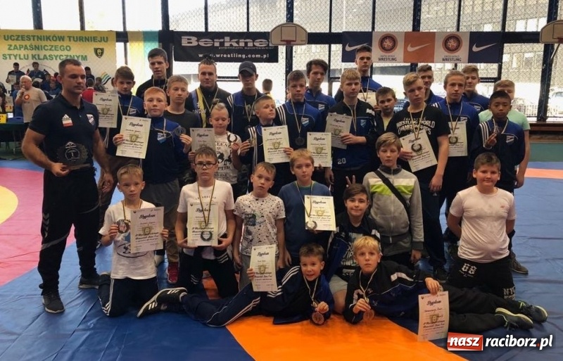 Zdjęcie w galerii na portalu naszraciborz.pl: Zapaśnicy Unii Racibórz z sukcesami na zawodach w Katowicach  wiadomości z regionu