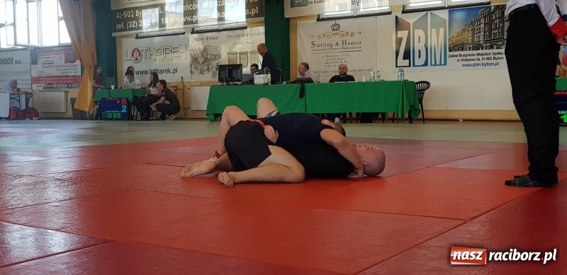 Zdjęcie w galerii na portalu naszraciborz.pl: Łamatorzy przywieźli medale z Mistrzostw Polski  wiadomości z regionu