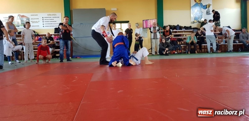 Zdjęcie w galerii na portalu naszraciborz.pl: Łamatorzy przywieźli medale z Mistrzostw Polski  wiadomości z regionu