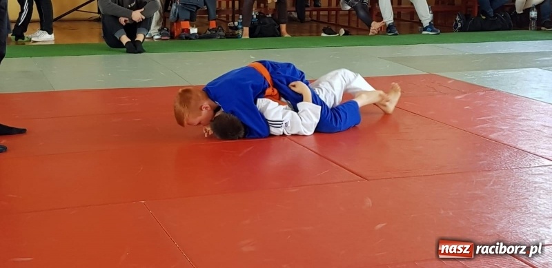 Zdjęcie w galerii na portalu naszraciborz.pl: Łamatorzy przywieźli medale z Mistrzostw Polski  wiadomości z regionu