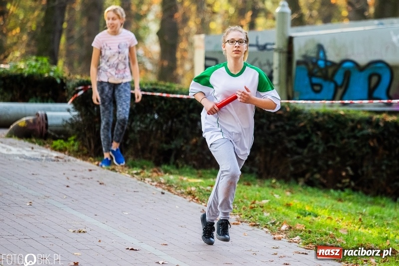 Zdjęcie w galerii na portalu naszraciborz.pl: Uczniowie SP 15 i SP 18 najlepsi w finale miejskim biegów przełajowych wiadomości z regionu