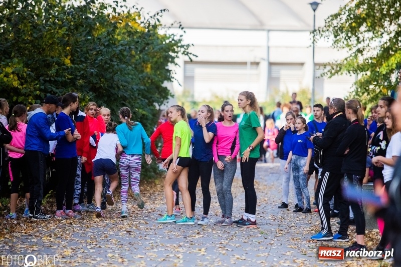 Zdjęcie w galerii na portalu naszraciborz.pl: Uczniowie SP 15 i SP 18 najlepsi w finale miejskim biegów przełajowych wiadomości z regionu