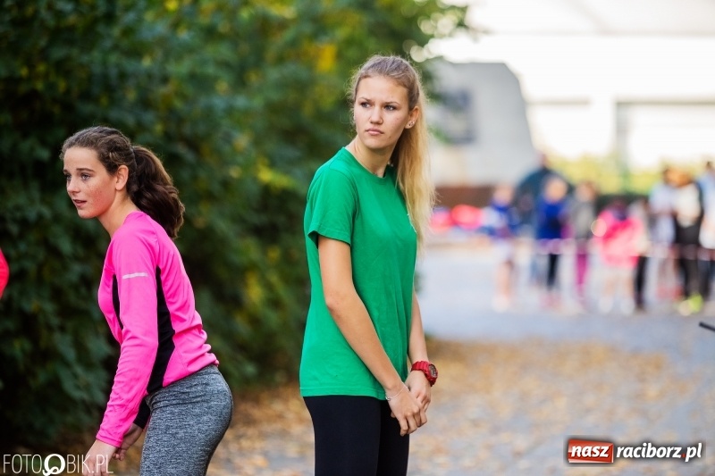 Zdjęcie w galerii na portalu naszraciborz.pl: Uczniowie SP 15 i SP 18 najlepsi w finale miejskim biegów przełajowych wiadomości z regionu